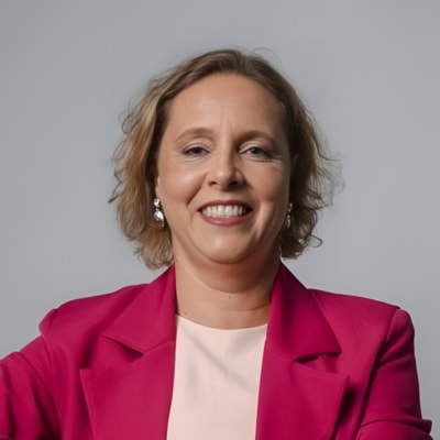 Dra Antonieta Zabeu - Médica Veterinária